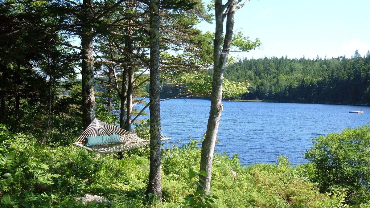 Seal Cove House | Lakefront Cottage on "Quietside" of Mt Desert Island facing Acadia National Park