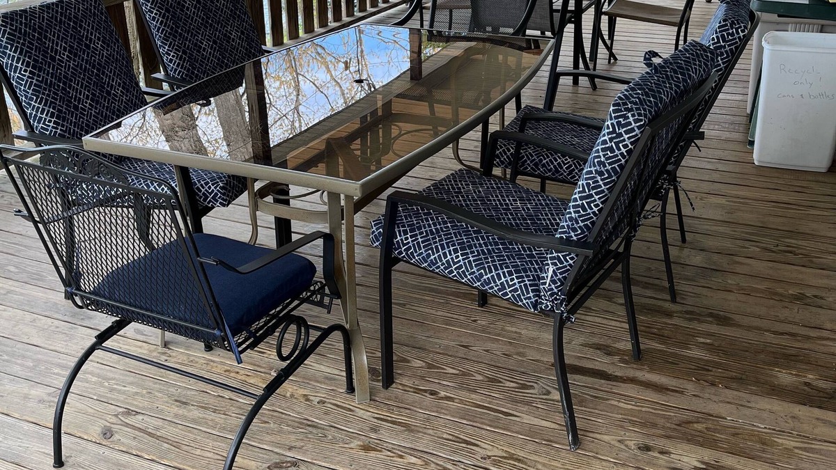 Valois Cottage | Lakefront cottage with private deck and dock, amazing porch with sunset views