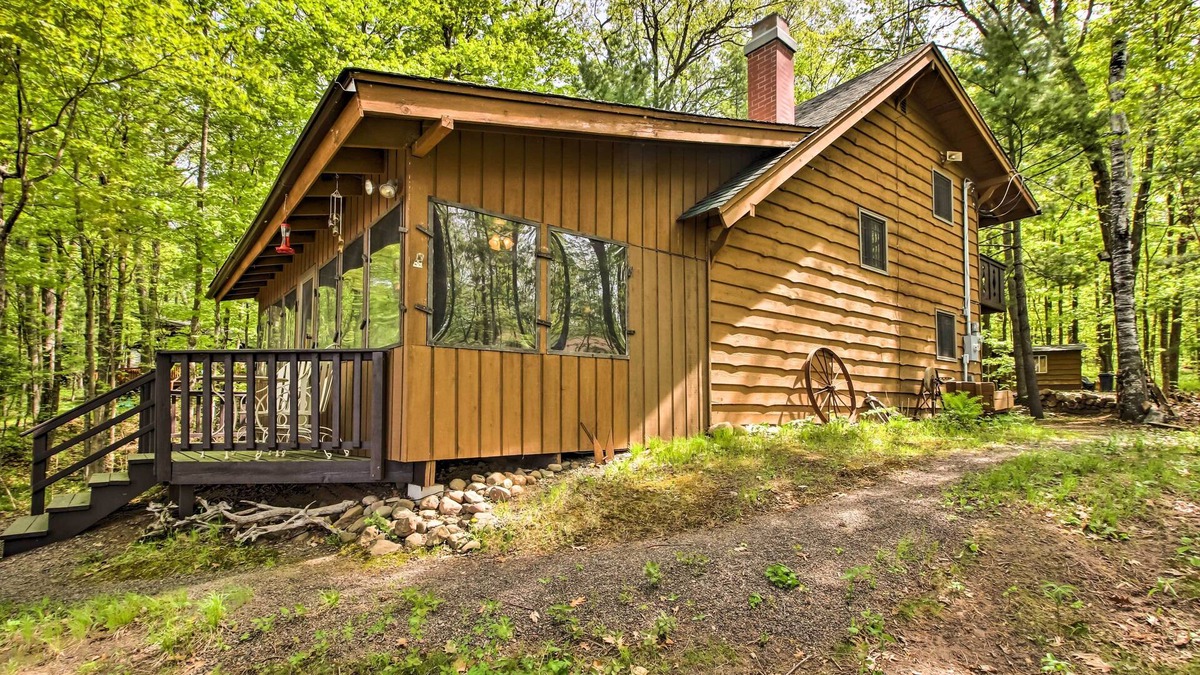 Cumberland Cabin | Lakefront Cumberland Cabin w/Dock & Fire Pit!