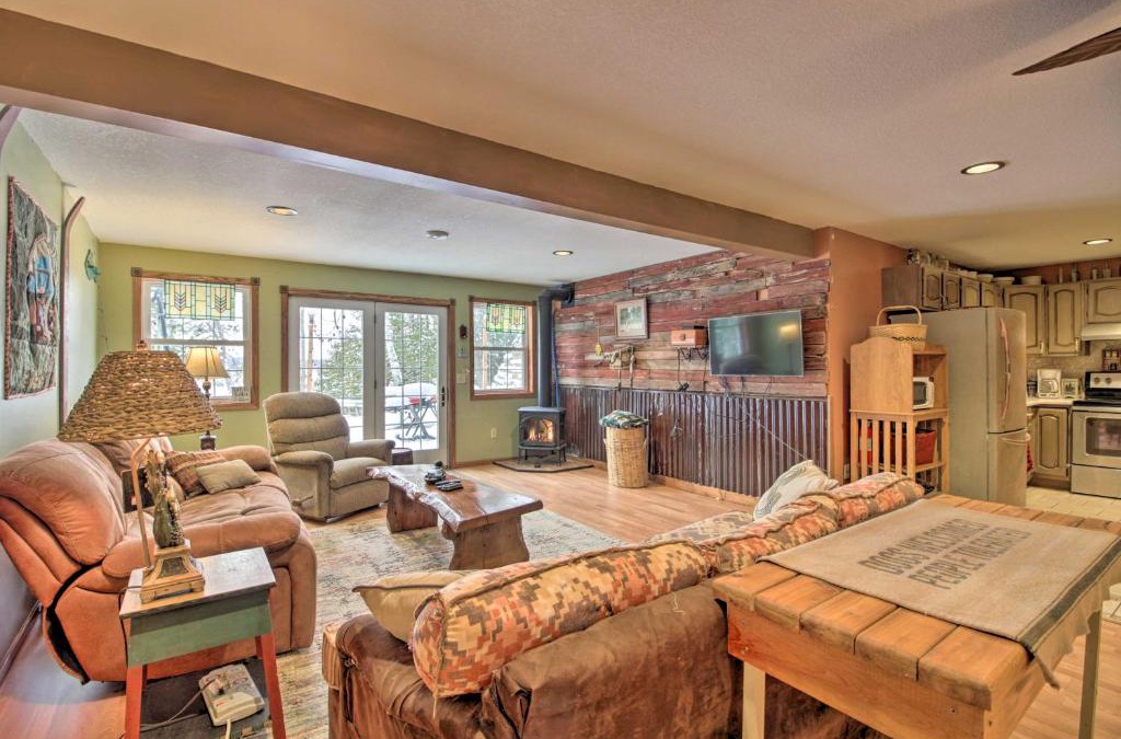 Deer River Apartment | Lakefront Deer River Apt with Dock, Fire Pit and Patio
