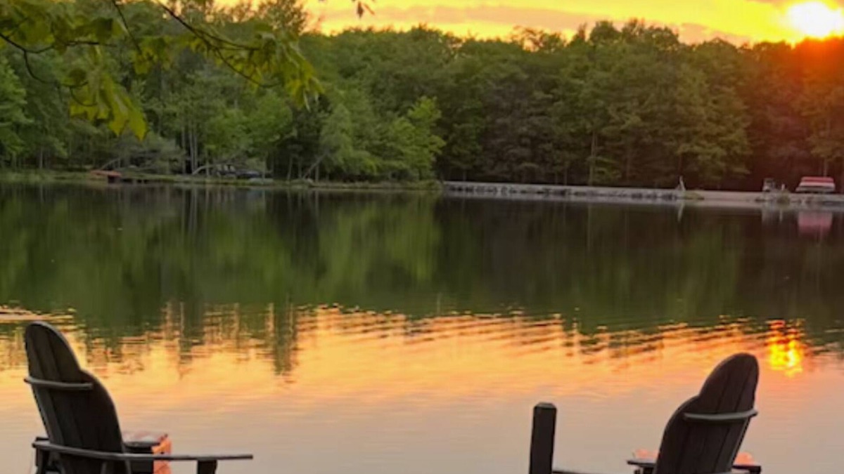 Locust Lake Village House | Lakefront~Dock~Firepit~Game-room