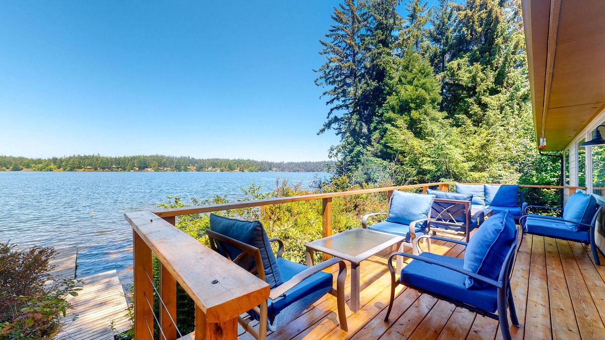 Dunes City House | Lakefront dream with private hot tub, dock, kayaks, pedal boat & amazing views