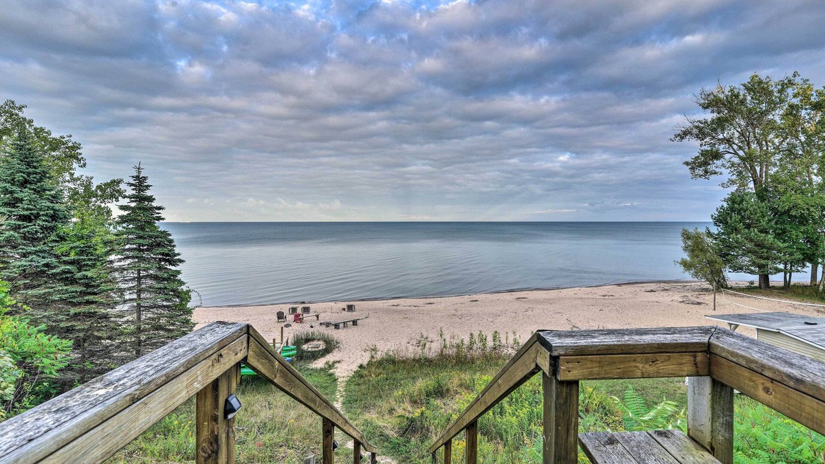 Forestville House | Lakefront Forestville Paradise w/Private Beach!