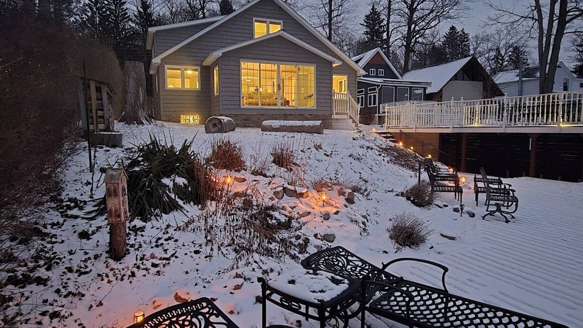 Findley Lake House | Lakefront Four Seasons Home ~ Magnificent Views > Swim.Ski.Golf.Hike .RELAX.!
