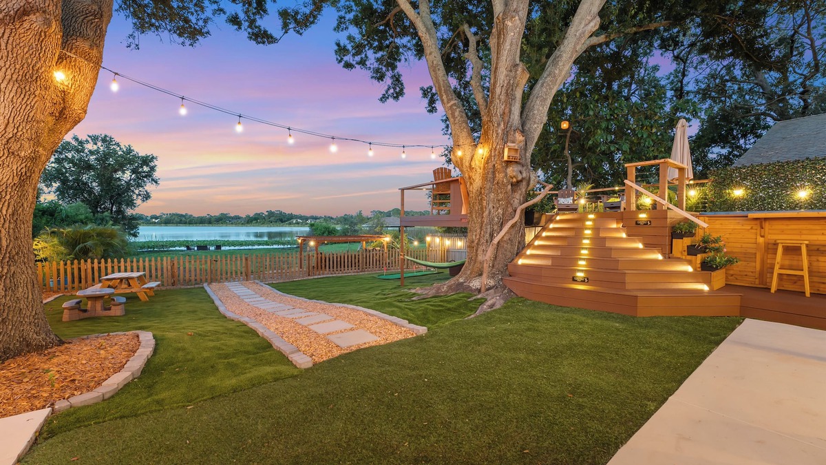 Lake St. George House | Lakefront Gem Near Clearwater
