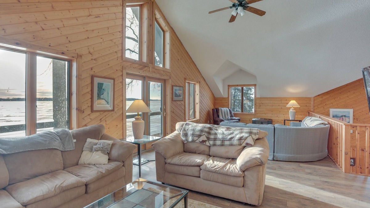 New London House | Lakefront Gem w/Dock in New London!