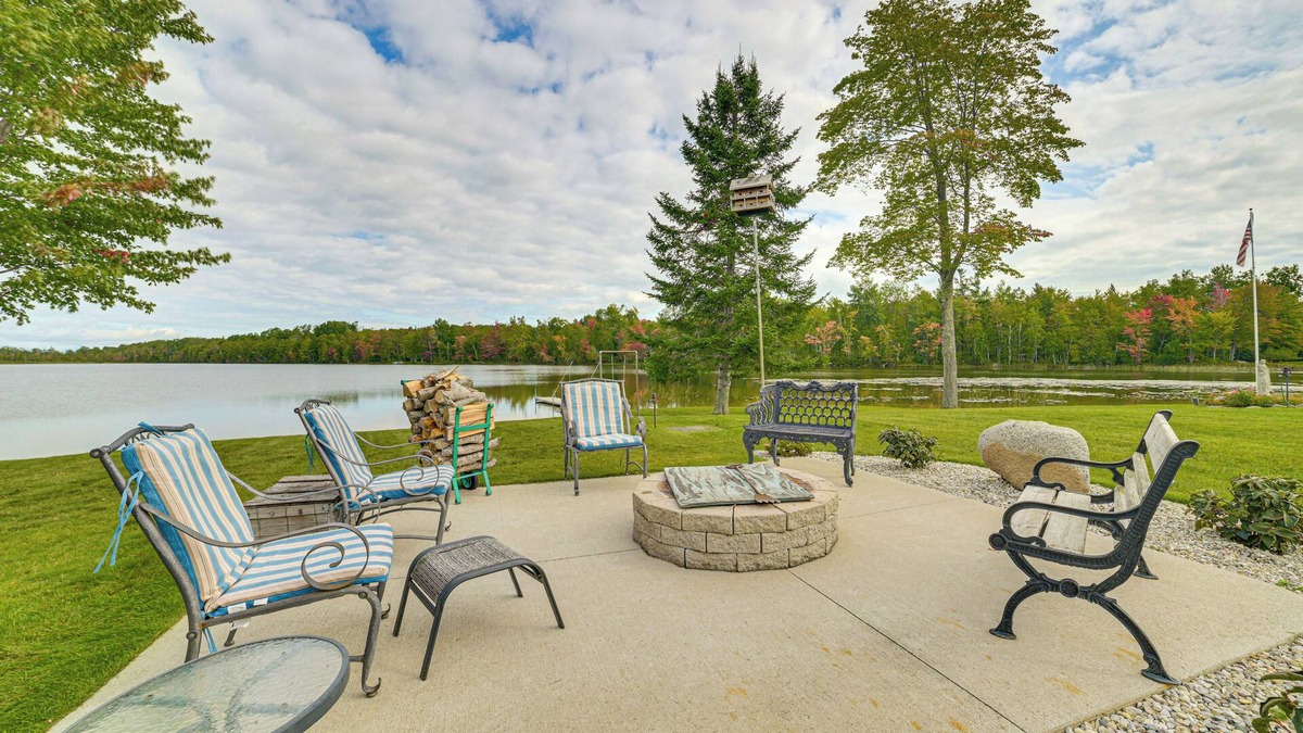 Charlevoix House | Lakefront Gem w/Private Dock & Yard in Charlevoix