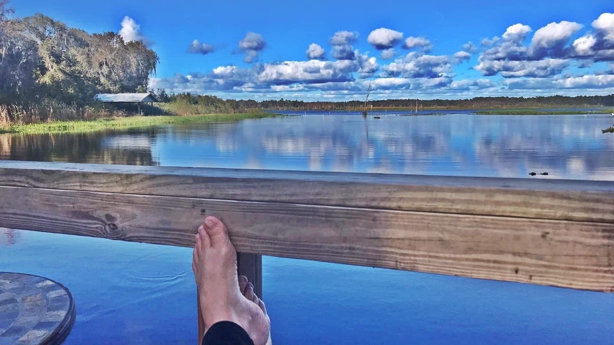 Citrus Springs House | Lakefront Getaway! Relax Spa Dock Kayaks Firepit Handicap Friendly