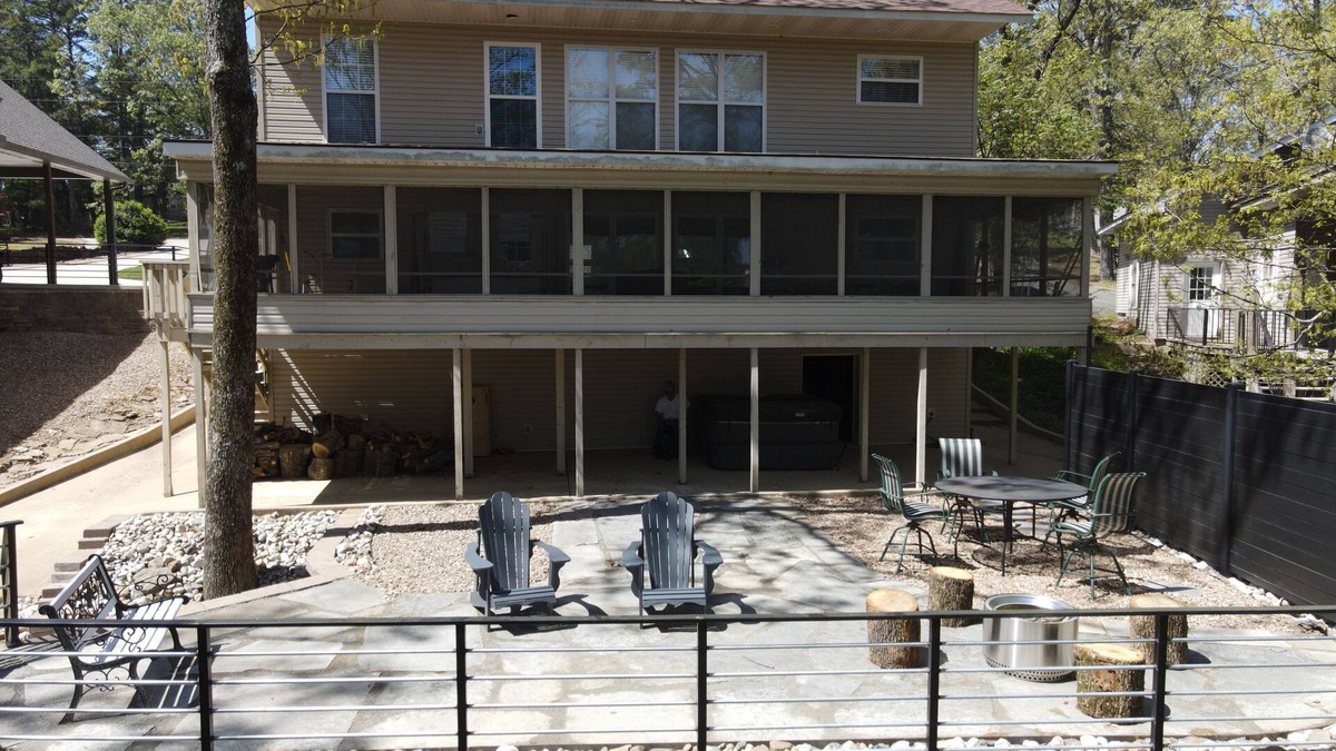 Higden House | Lakefront Hideaway on Greers Ferry Lake near Narrows bridge! Higden AR