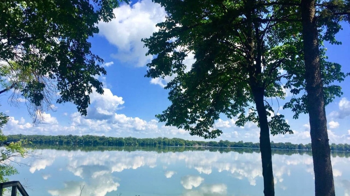 Howard Lake House | Lakefront Hideaway 50 minutes from Minneapolis.