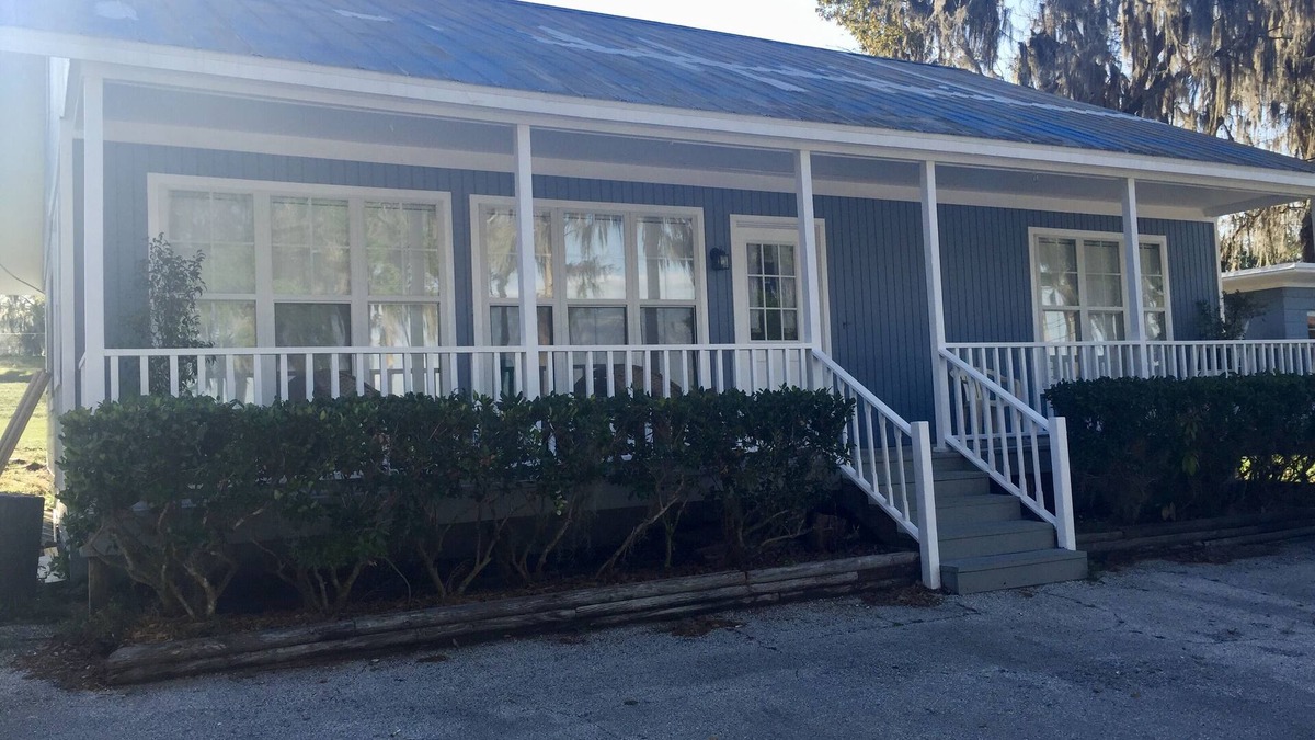 Howey-in-the-Hills House | Lakefront Home on Little Lake Harris in beautiful Howey In The Hills, Florida.