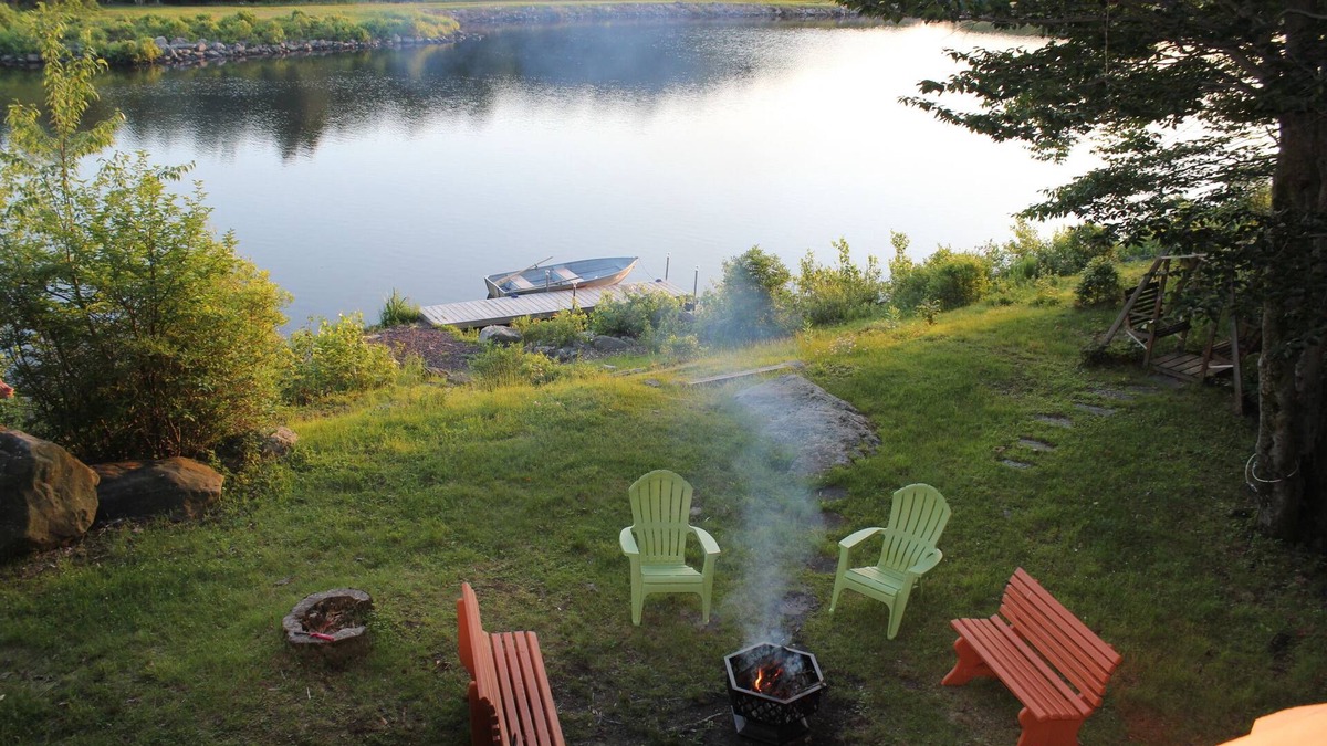 Tobyhanna House | Lakefront Home: 2 Fireplaces , Dock, WiFi, Pool Table, Wii, boat & kayaks