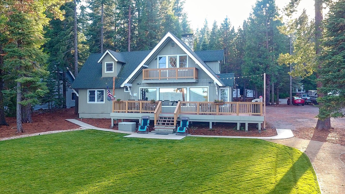 Lake Almanor West House | Lakefront Home at Lake Almanor West with Large Deck, Dock and Beautiful Views!