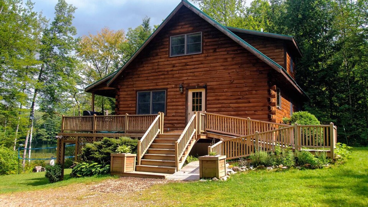 Dryden Cabin | Lakefront home: Foliage, Fishing: large 3 level log cabin: sleeps 8, 3bed 2bath