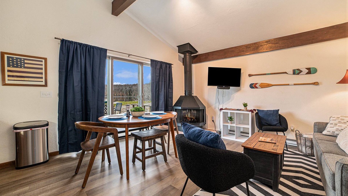 Gaylord Ski Chalet | Lakefront Home Minutes to Boyne Mountain and Downtown Gaylord