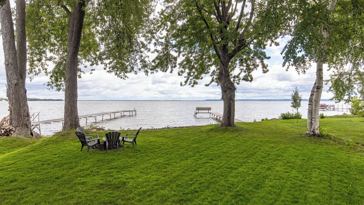 Neenah House | Lakefront Home on Lake Winnebago-Brand New Construction-4 Bedroom-2 Full Bath