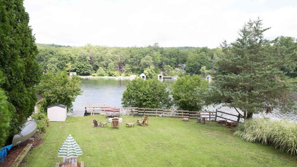 Putnam Valley House | Lakefront Home under 60 minutes from NYC and Westchester County
