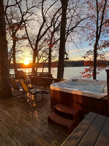 Lake Ozark House | Lakefront Home with Amazing Views, Hot tub, Boat JetSki Rental Option