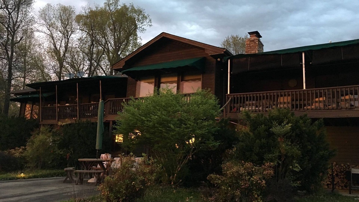 Gamaliel House | Lakefront home with easy access to Norfork Lake