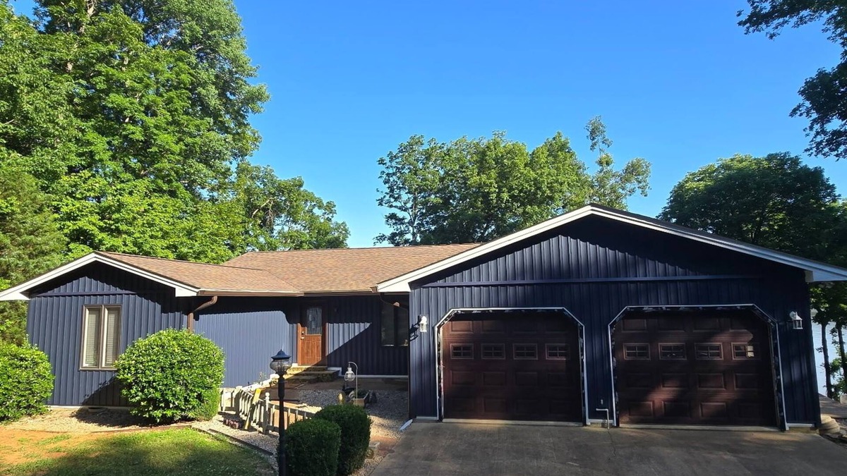 Cadiz House | Lakefront home with gorgeous views of Lake Barkley