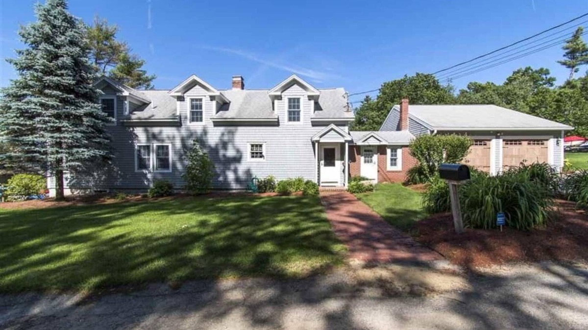 Lebanon House | Lakefront home with large deck and beautiful lake views of Milton 3 Ponds
