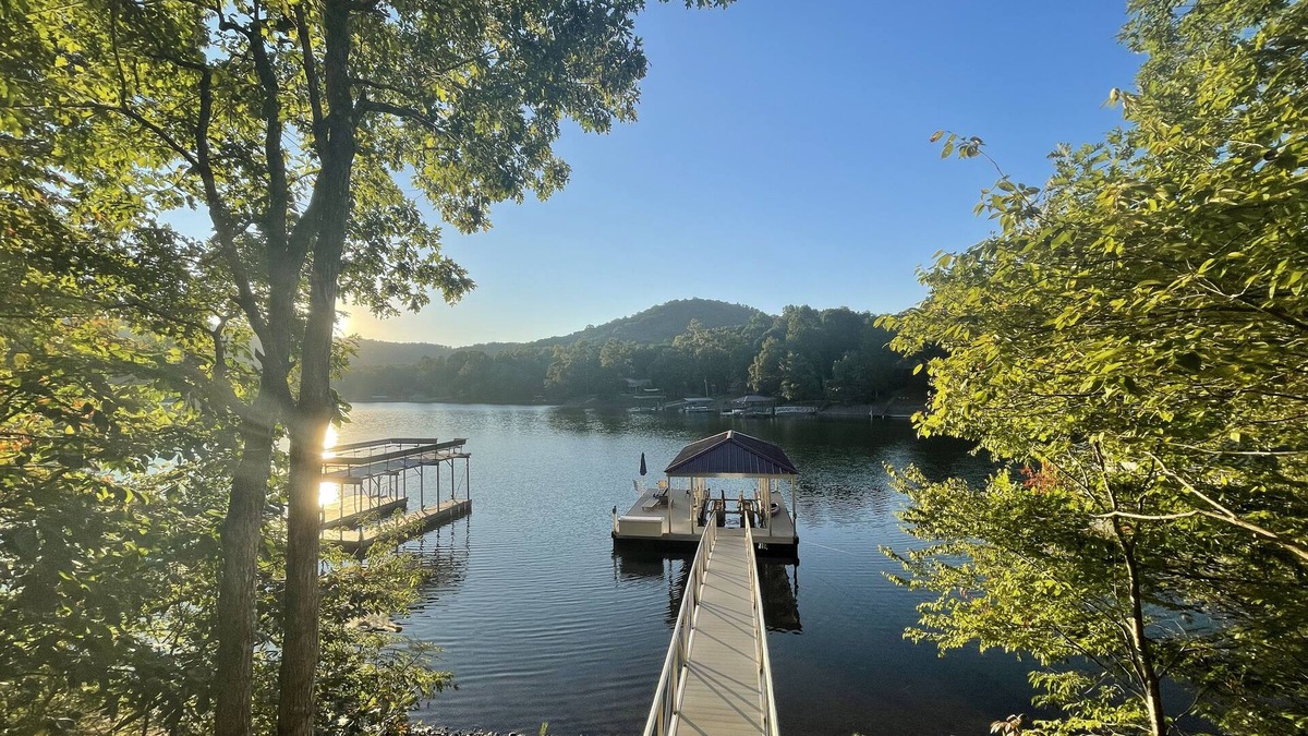 Hiawassee Cabin | Lakefront home with private hot tub, dock, 2 decks & fireplace
