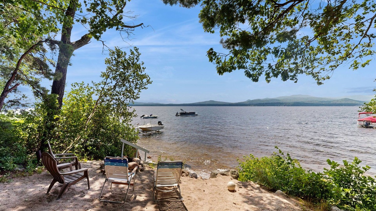 Freedom House | Lakefront home with views, water access for boating & swimming