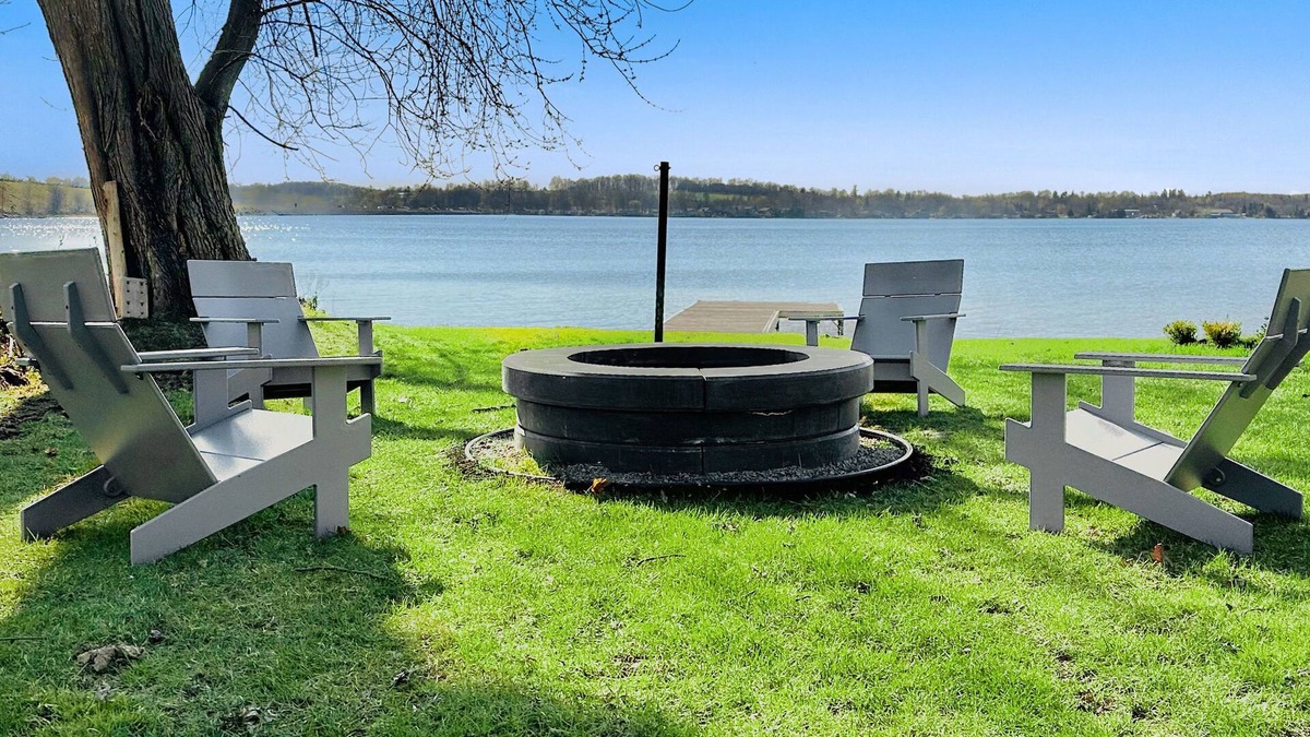 Bridgenorth House | Lakefront House! 2 Large Decks + Private Yard
