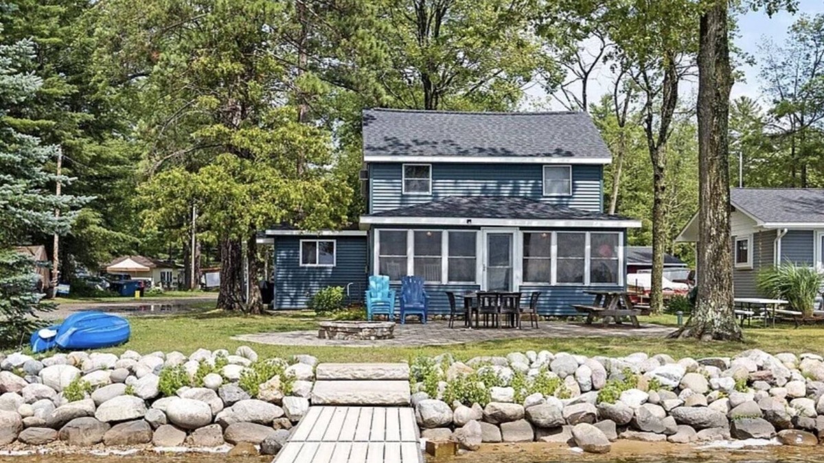 Lewiston House | Lakefront house, Dock ,firepit, All weather sunroom , close to 4 golf courses