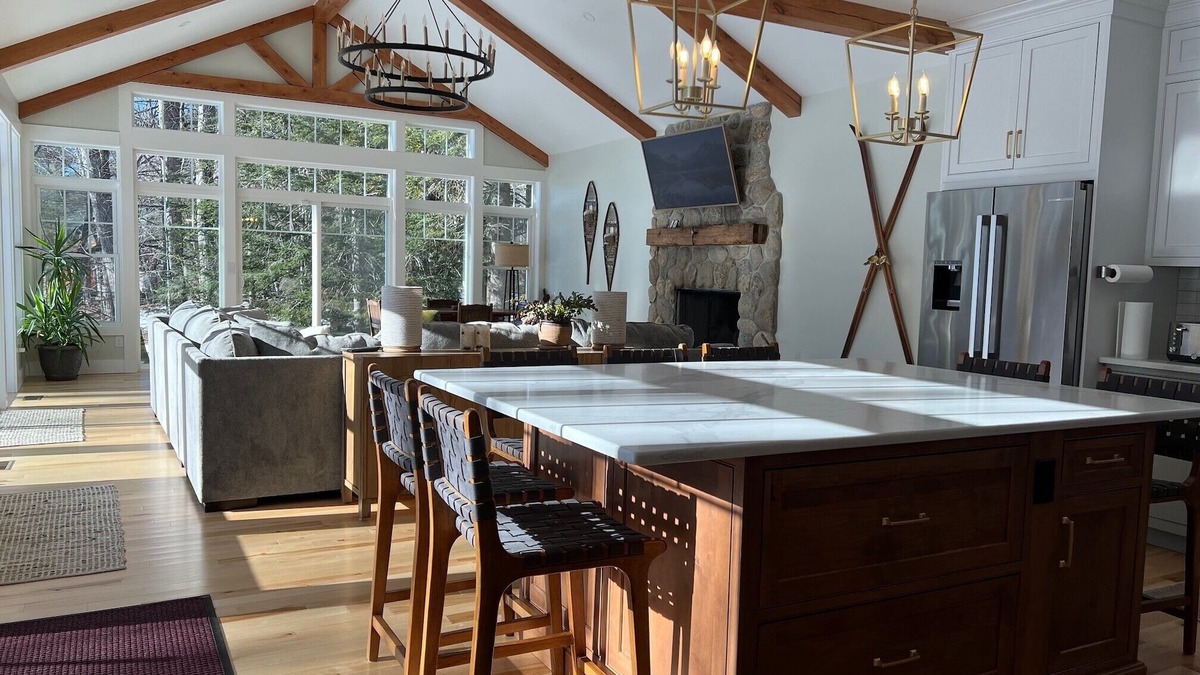 Weare House | Lakefront House near Pats Peak & Mount Sunapee