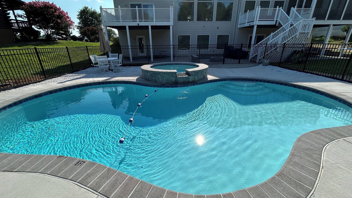 Livingston House | Lakefront. inground pool/spa, roomy, over 6.5K, 8 bedrooms, 5 full, 2 1/2 baths
