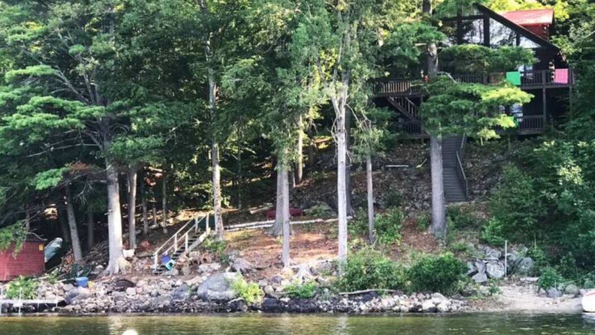 Schroon Lake Cabin | Lakefront Log Cabin with Mountain and Water Views