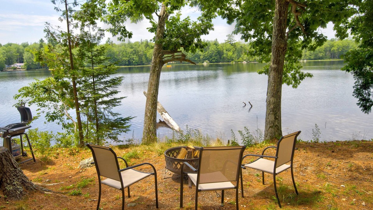 Orland Cabin | Lakefront Loon Tiny Cabin @ Getogether Stays