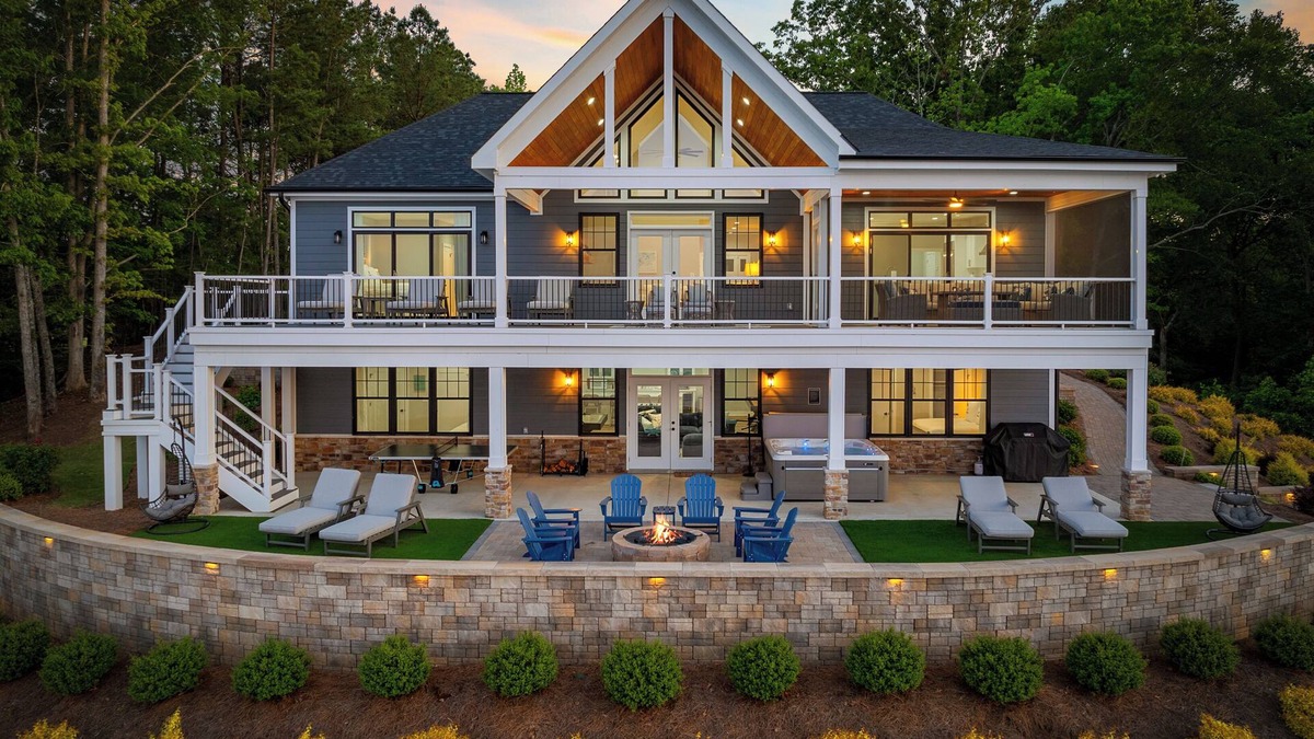 Littleton House | Lakefront Luxe Arcade Dock Hot Tub