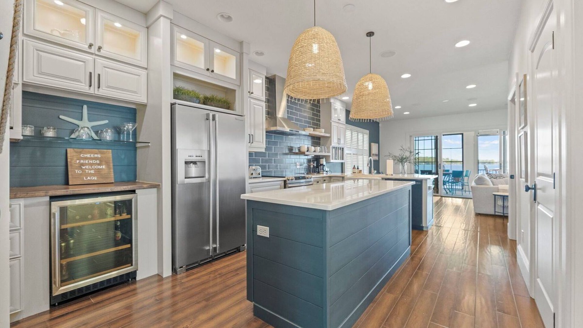 Fremont House | Lakefront Luxury Retreat, Private Dock + All-Season Patio, Fire Pit, Sleeps 12+