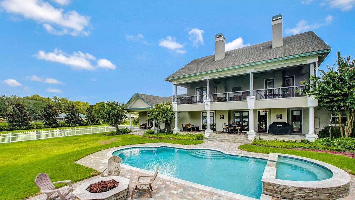 Odessa House | LakeFront Manor Executive Estate-5 Beds -4 1/2 bath 5200 square feet of luxury