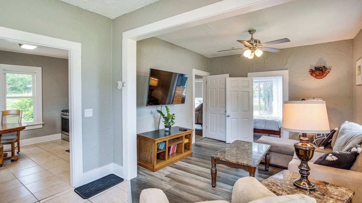 Mound House | Lakefront Mound Getaway: Near Snowmobiling Trails!