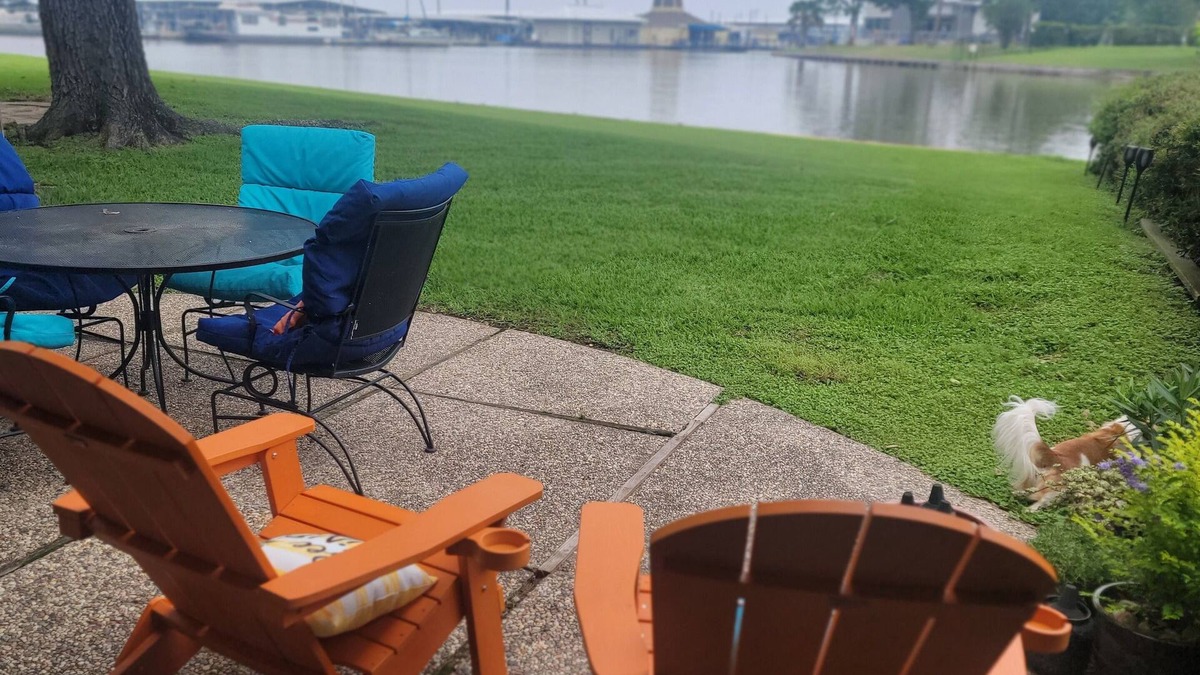 Walden on Lake Conroe House | LAKEFRONT PARADISE, WATERFRONT - BRING THE BOAT!