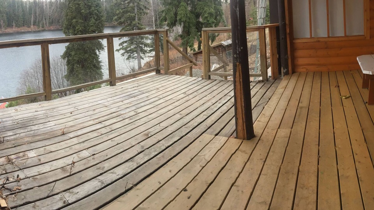 Deka Lake House | Lakefront Privacy off Canada's Fishing Highway (Hwy 24) in BC Cariboo