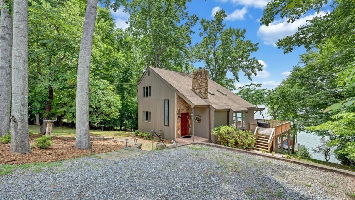 High Point House | Lakefront, Private Dock.