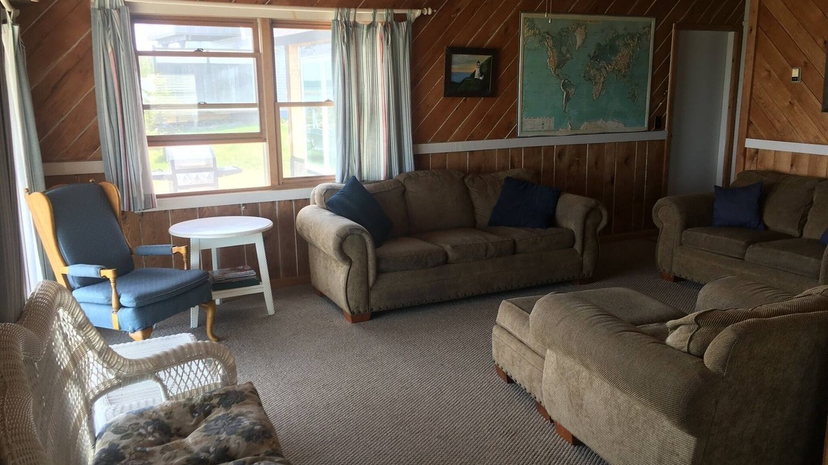 Hessel Cottage | Lakefront Property, 15 miles North of St. Ignace and 15 miles East of Hessel!