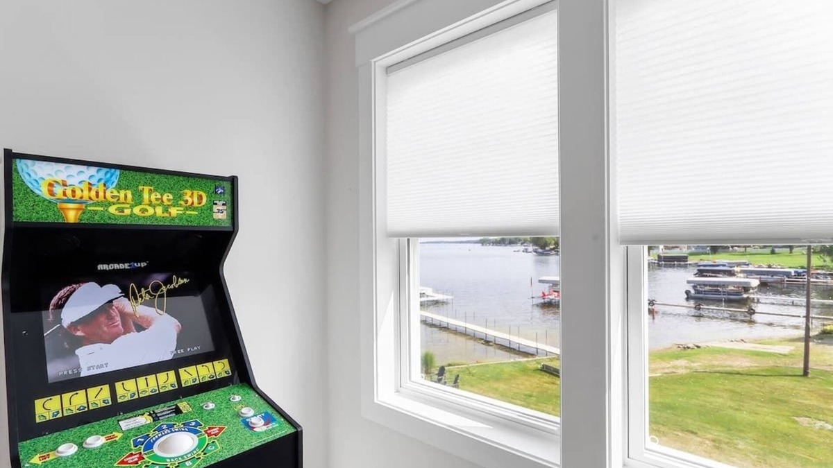 Delavan Lake House | Lakefront Property! Includes 3 Homes + Hot tub!