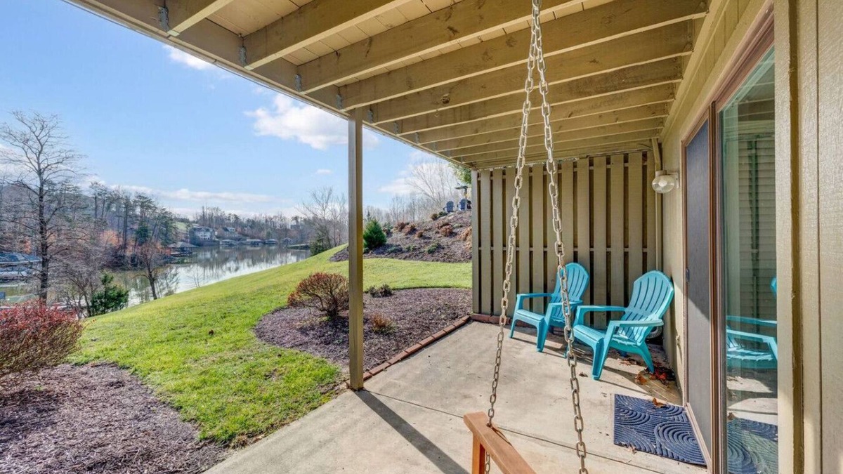 Goodview Apartment | Lakefront Retreat, Great Views, Pool and Dock Access!