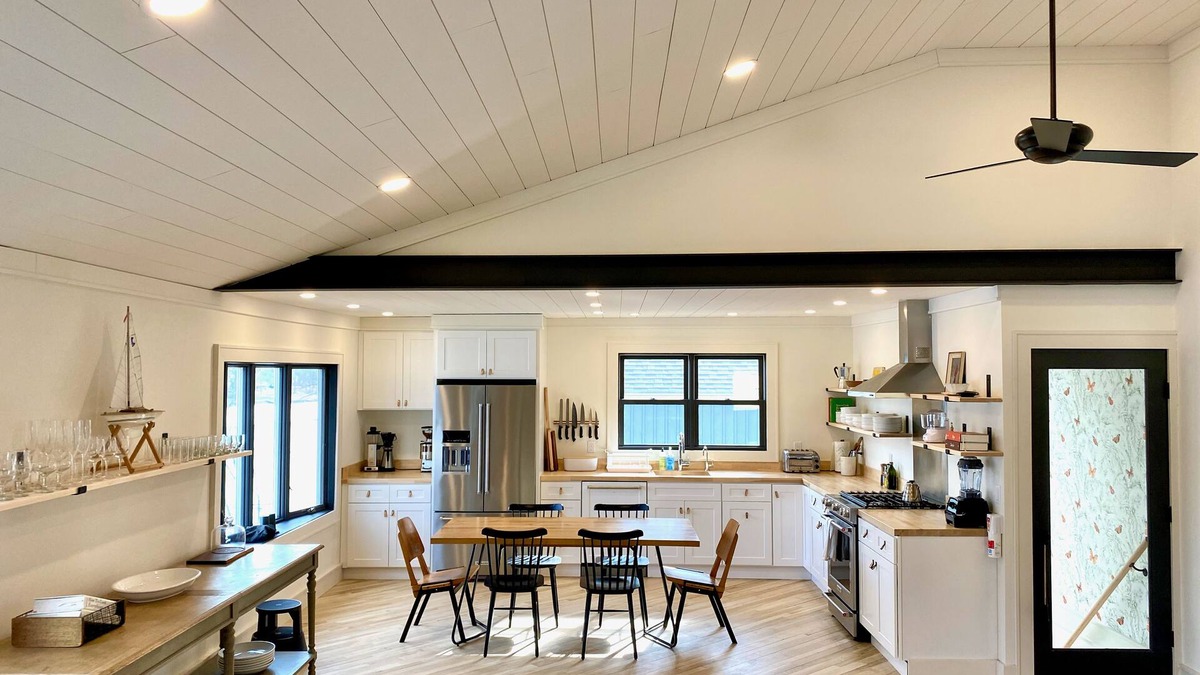 Copake House | Lakefront Retreat on Robinson Pond - Stunning Sunrise