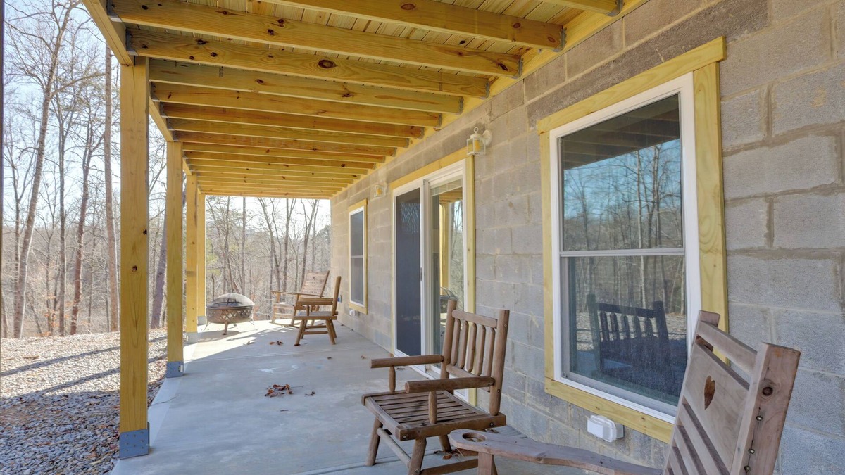 New Tazewell Cabin | Lakefront Retreat w/Fire Pit on Norris Lake