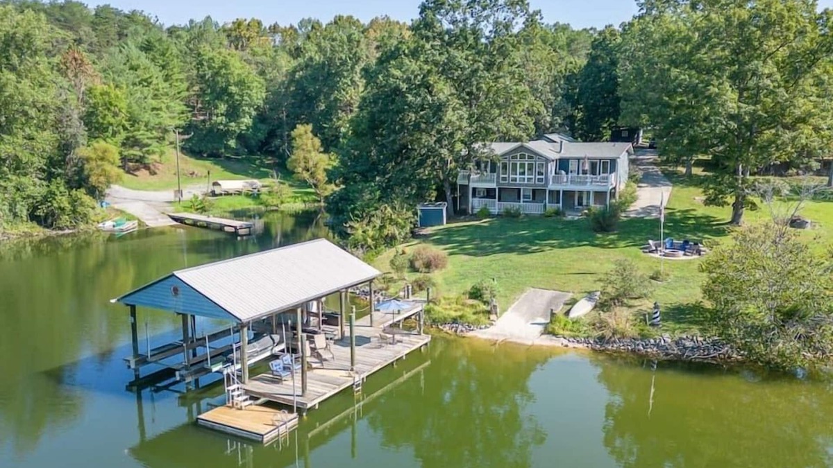 Goodview House | Lakefront Retreat with Game Room, Hot Tub, and Gym!
