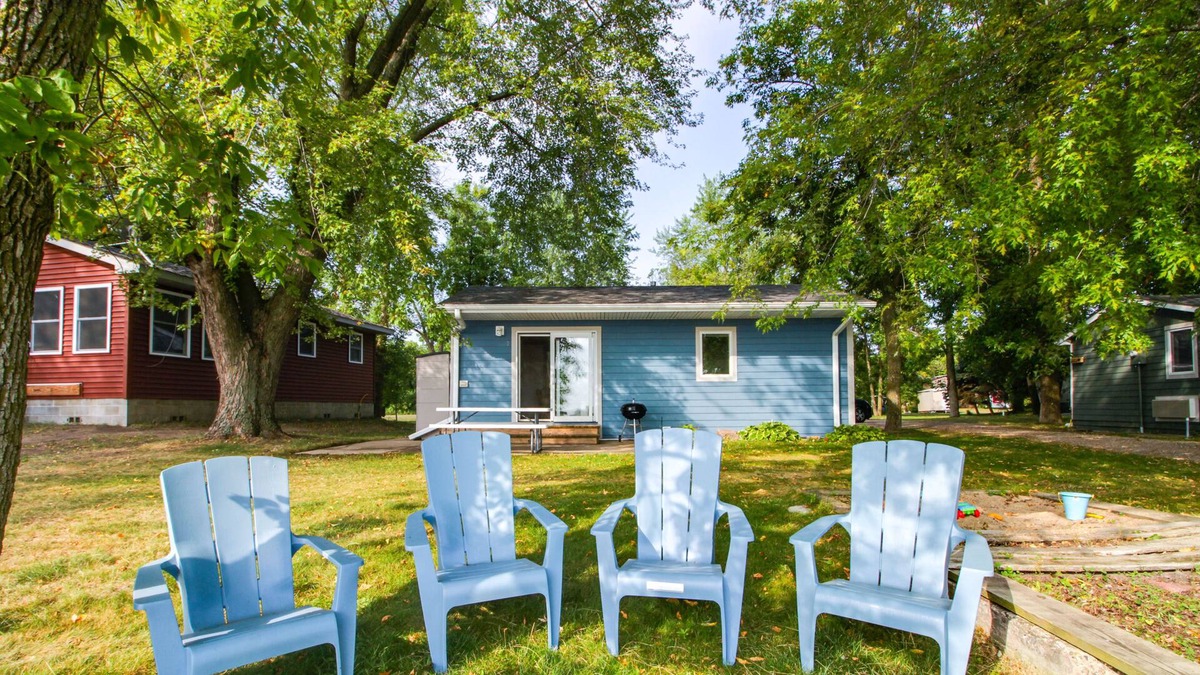 Watab Cabin | Lakefront Rice Cabin w/ Fire Pit - Dogs Welcome!