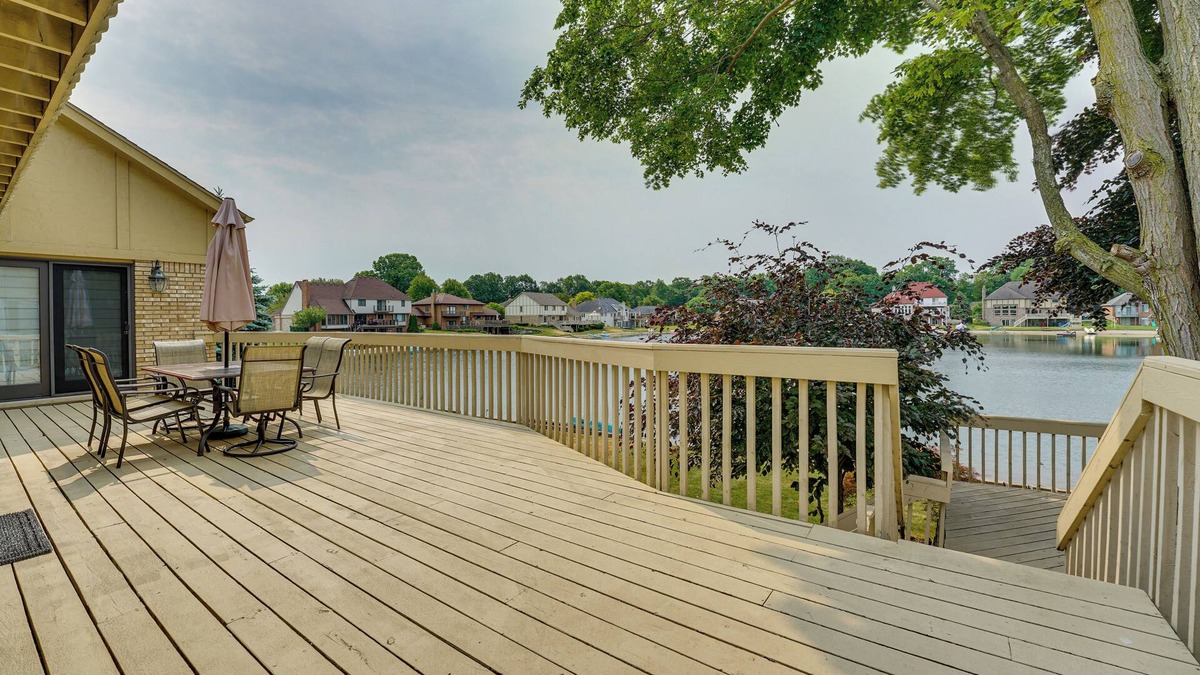 Shelby Township House | Lakefront Shelby Twp Getaway w/Swim Pond!