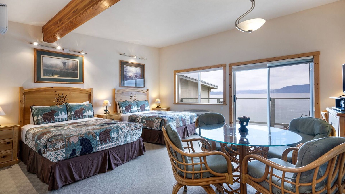Polson Condo | Lakefront Studio with views!