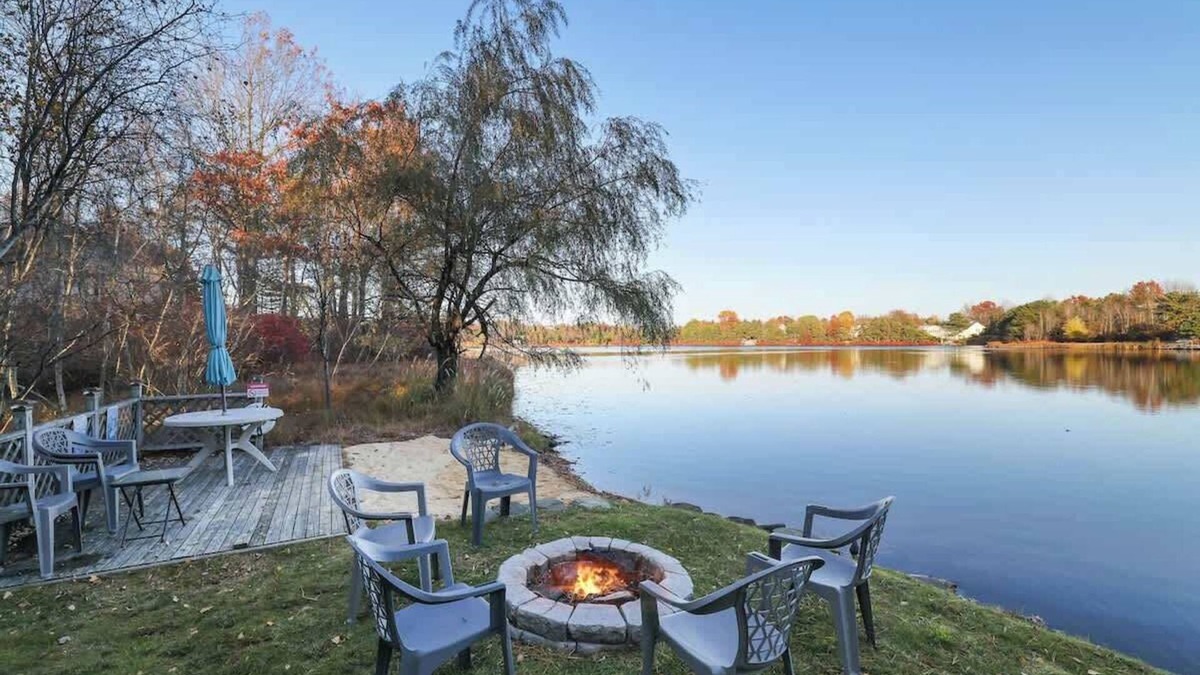 Long Pond House | Lakefront summer retreat with Private Beach, Kayaks, Fire Pit, Game Room + More!